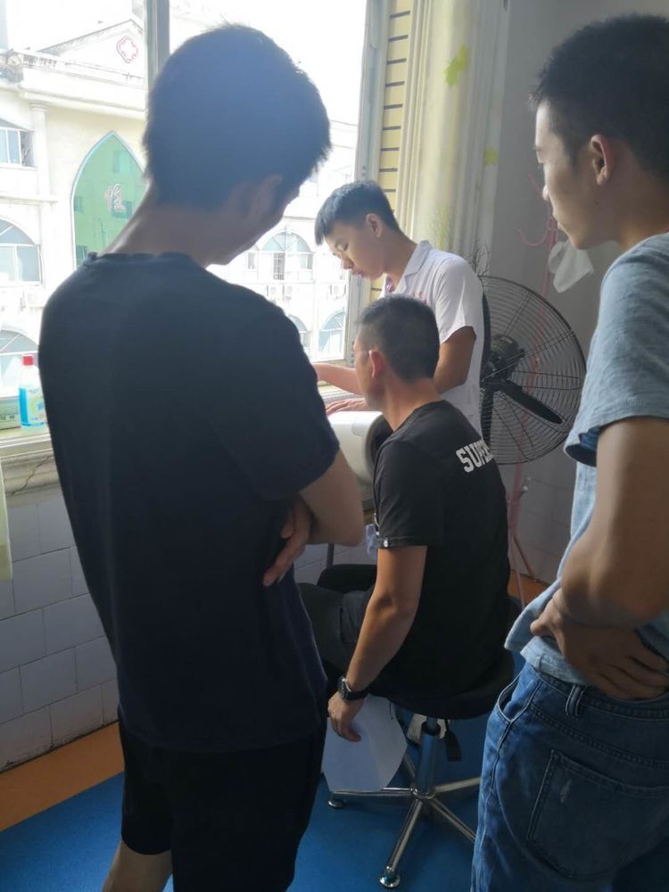 懷化(huà)保安,懷化(huà)押運,懷化(huà)聯網報(bào)警,懷化(huà)市(shì)保安,懷化(huà)市(shì)保安公司
